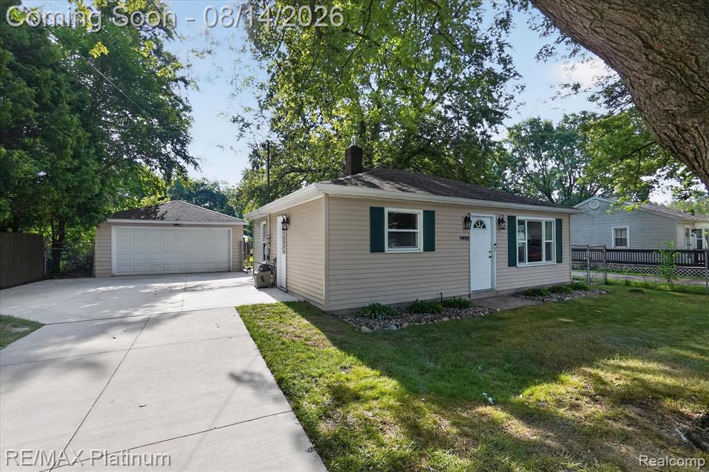 1902 Adelpha Avenue Property Photo 1