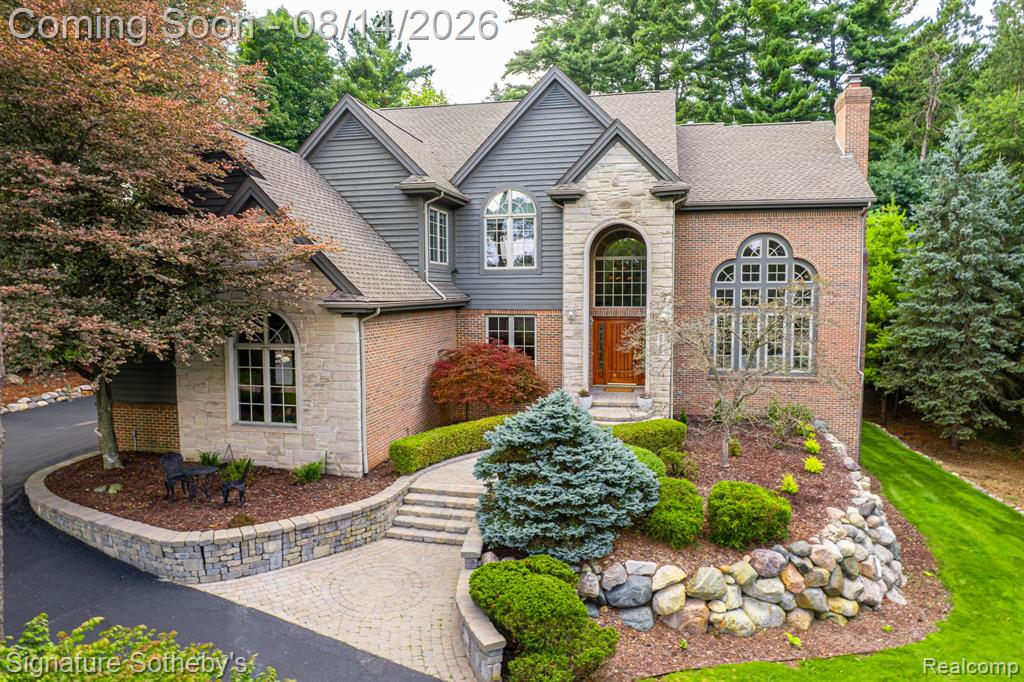 2746 Pineview Trail Property Photo 1