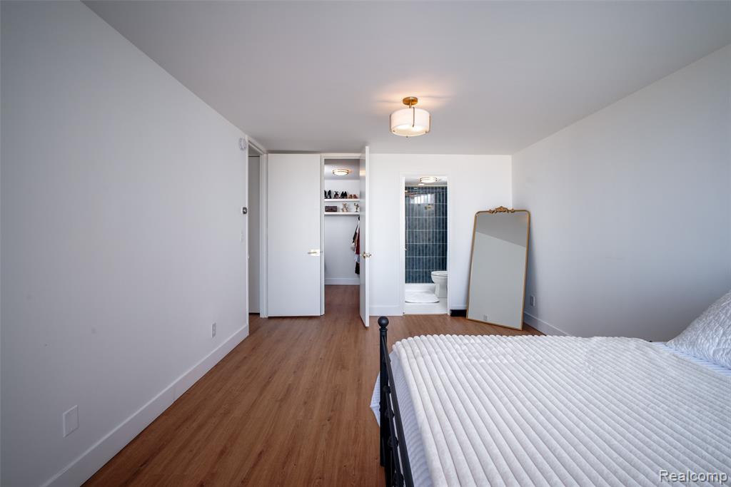 8200 E Jefferson Ave #1703 Property Photo 14