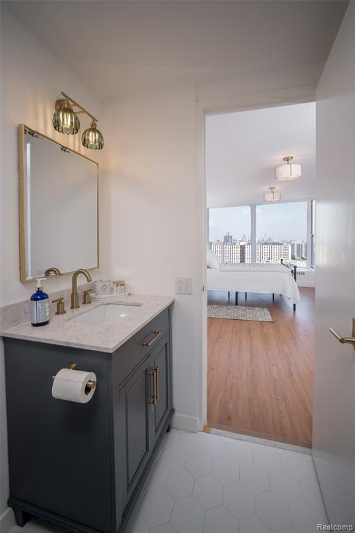 8200 E Jefferson Ave #1703 Property Photo 16