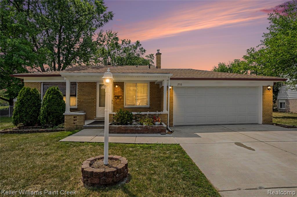 2918 Saratoga Drive Property Photo 1