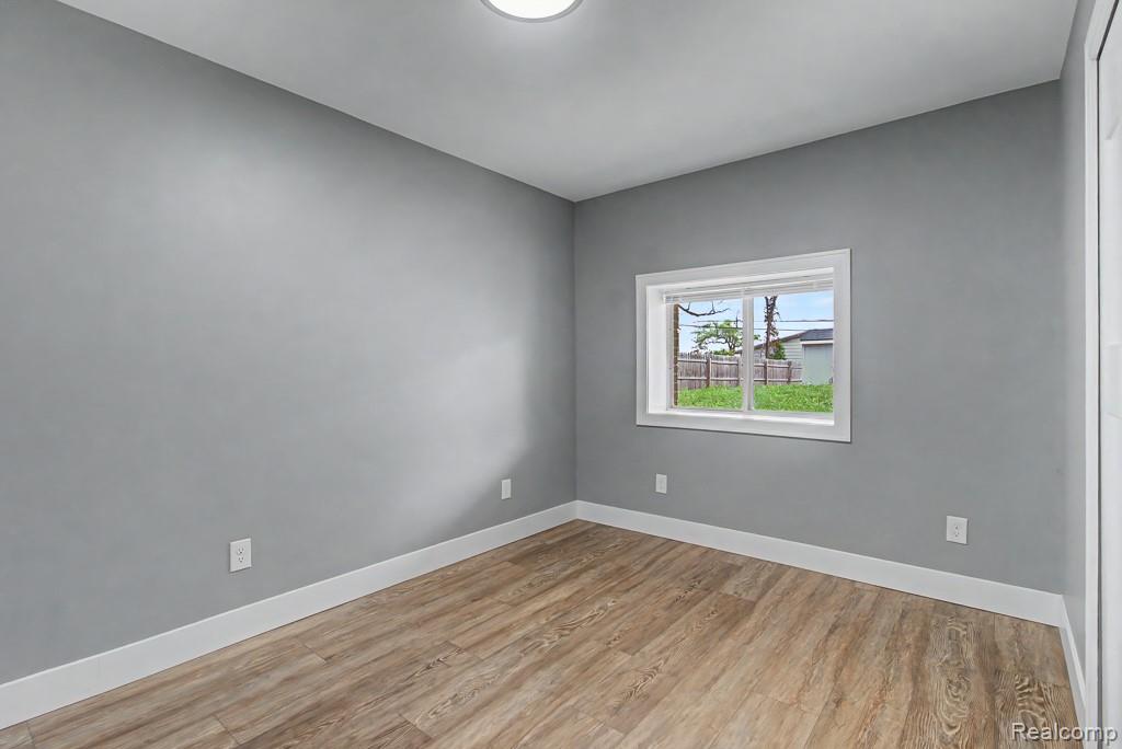 2510 Lakeside Drive Property Photo 30
