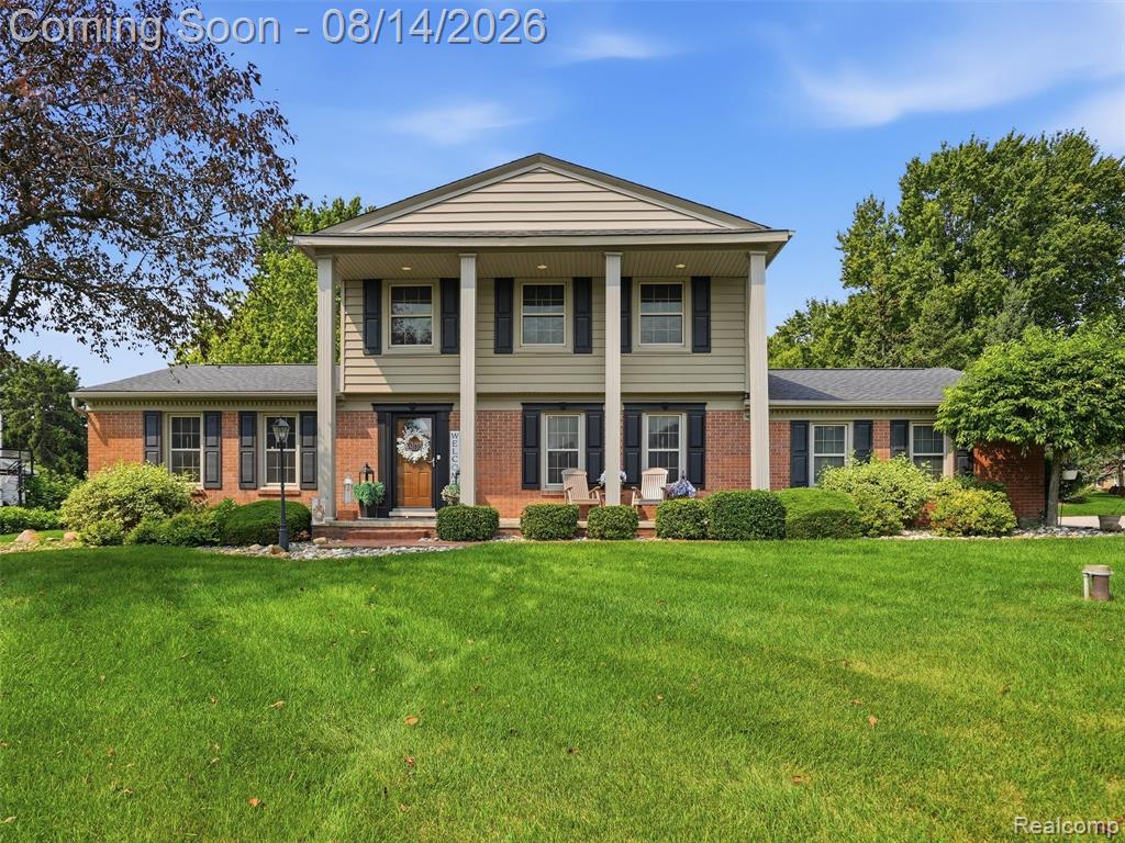 8348 Hilltop Court Property Photo 1