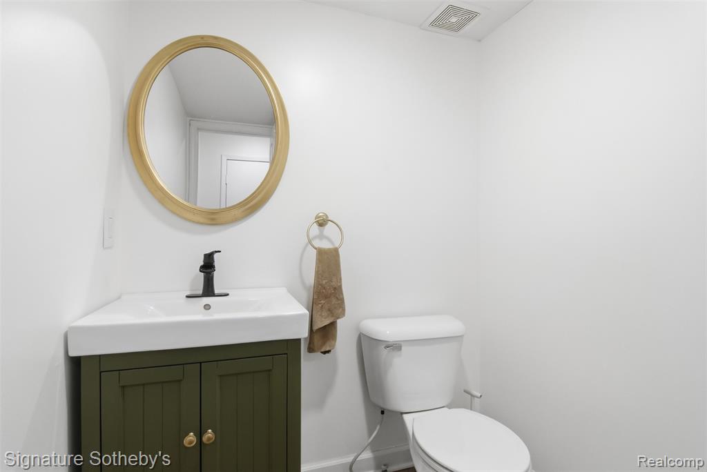 4905 Carrington Drive Property Photo 14