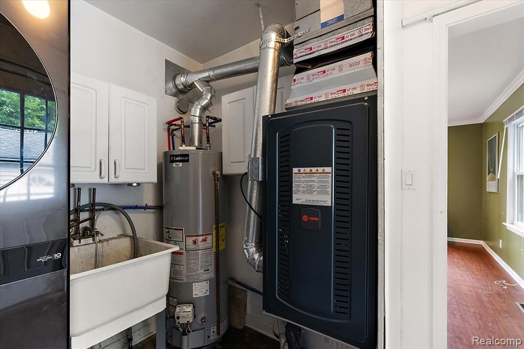 555 Donald Avenue Property Photo 18