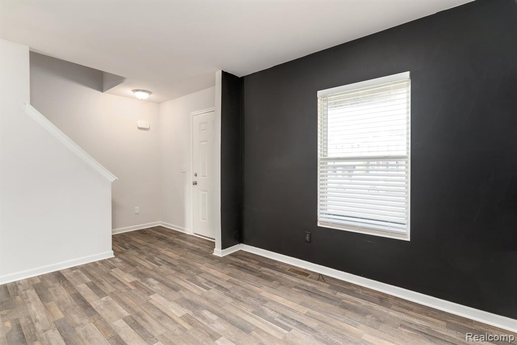 10219 Island Lake Drive Property Photo 14