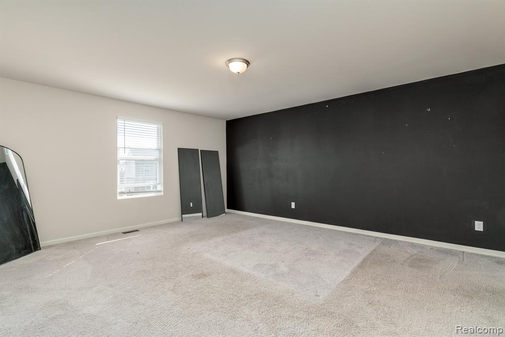 10219 Island Lake Drive Property Photo 17