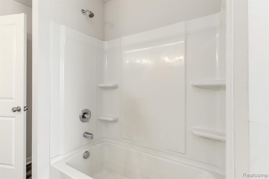 10219 Island Lake Drive Property Photo 21