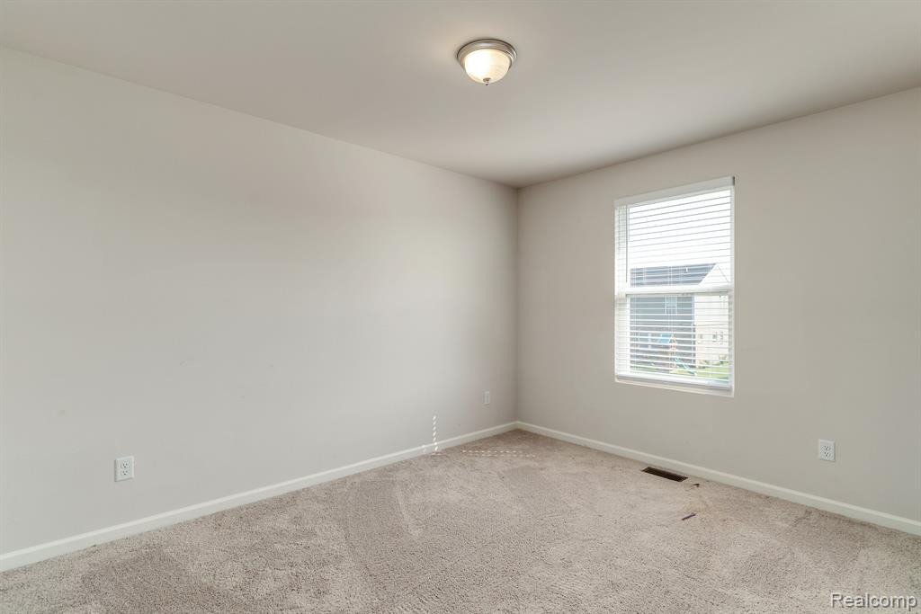 10219 Island Lake Drive Property Photo 23