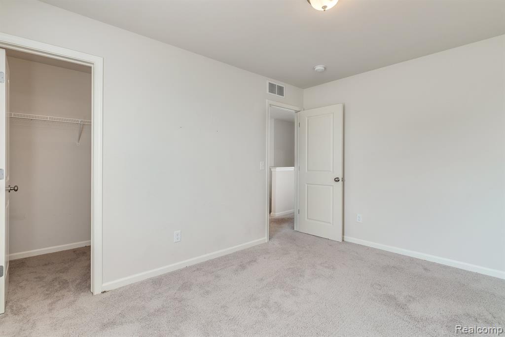 10219 Island Lake Drive Property Photo 24