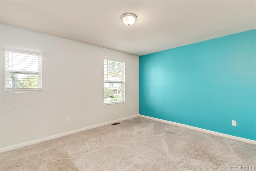 10219 Island Lake Drive Property Photo 26