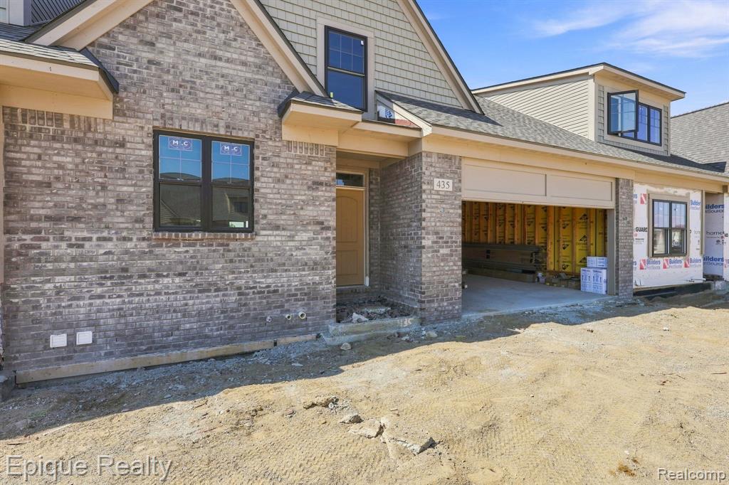 435 Cornerstone Drive Property Photo 2