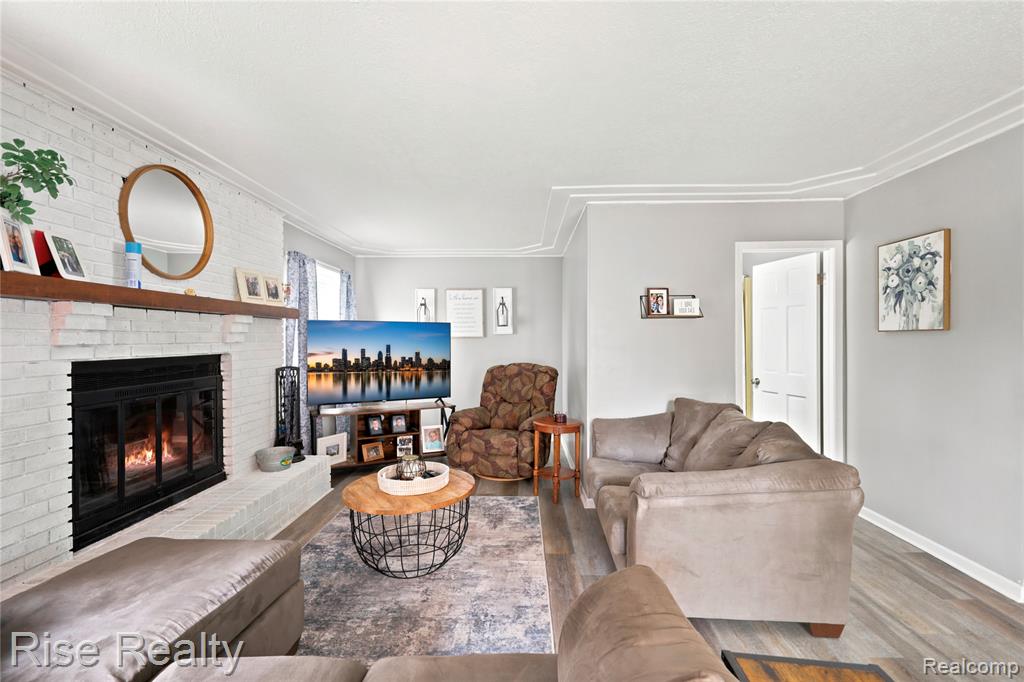 10215 W Frances Road Property Photo 11