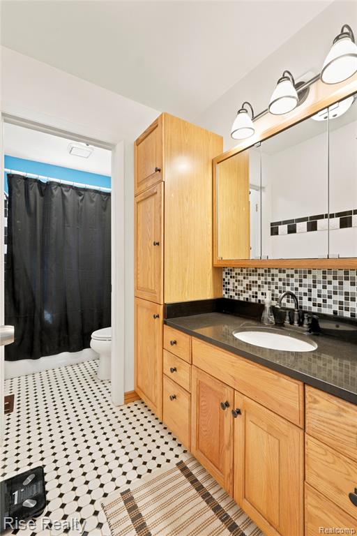 10215 W Frances Road Property Photo 16