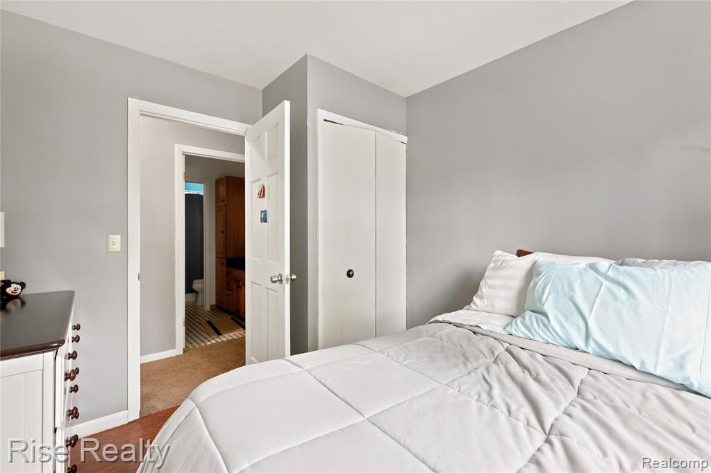 10215 W Frances Road Property Photo 18