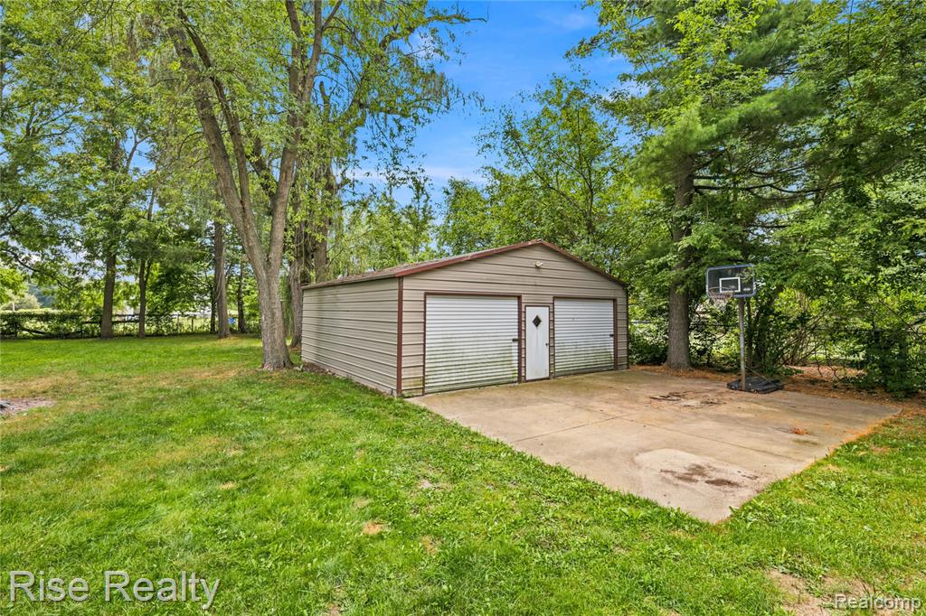 10215 W Frances Road Property Photo 26