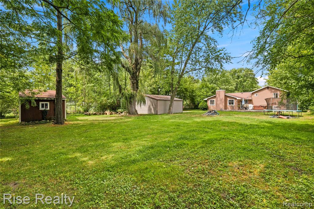 10215 W Frances Road Property Photo 28