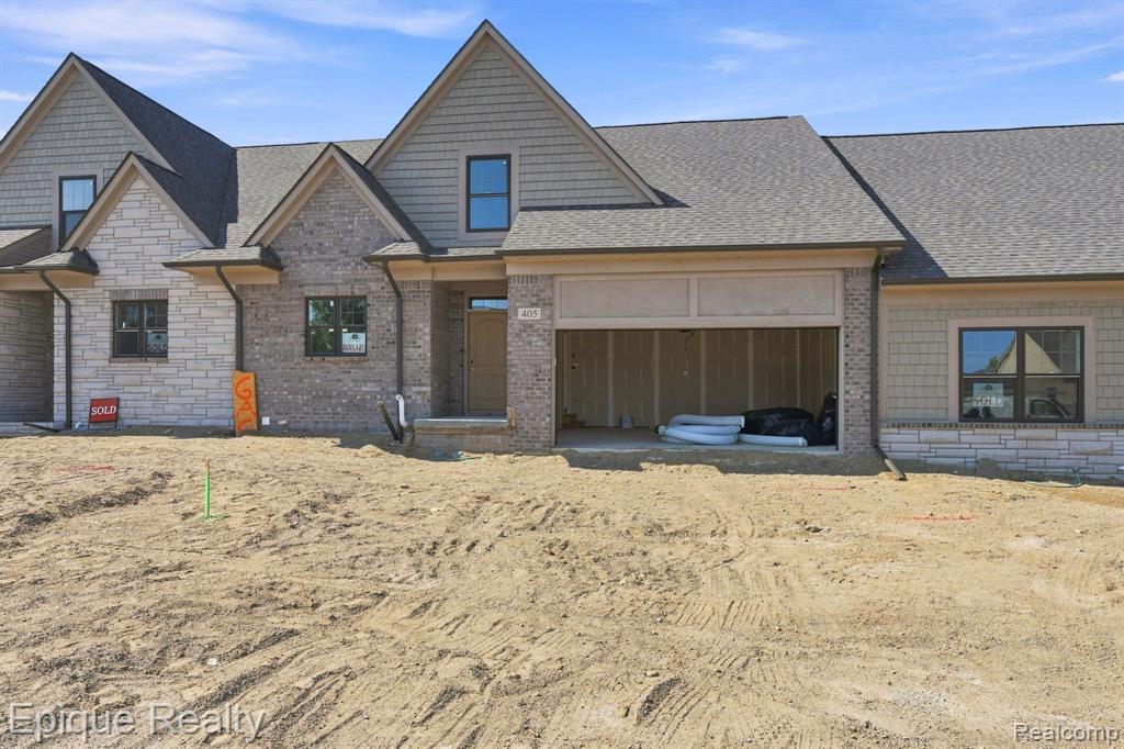 405 Cornerstone Drive Property Photo 1