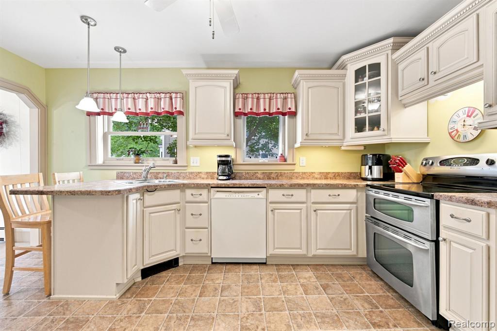 79 Dennison Street Property Photo 20