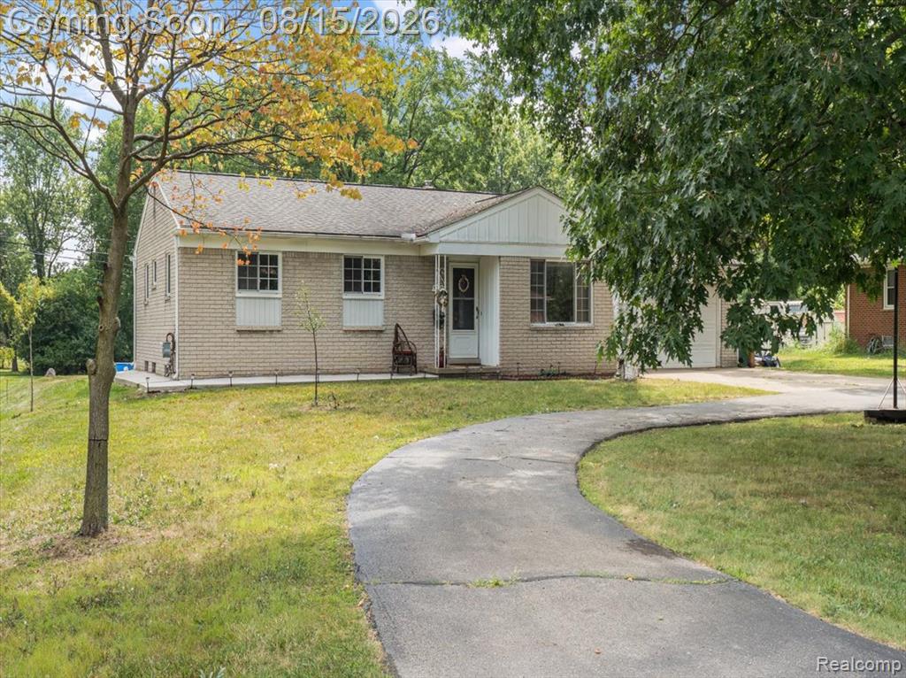 5660 Wright Drive Property Photo 2