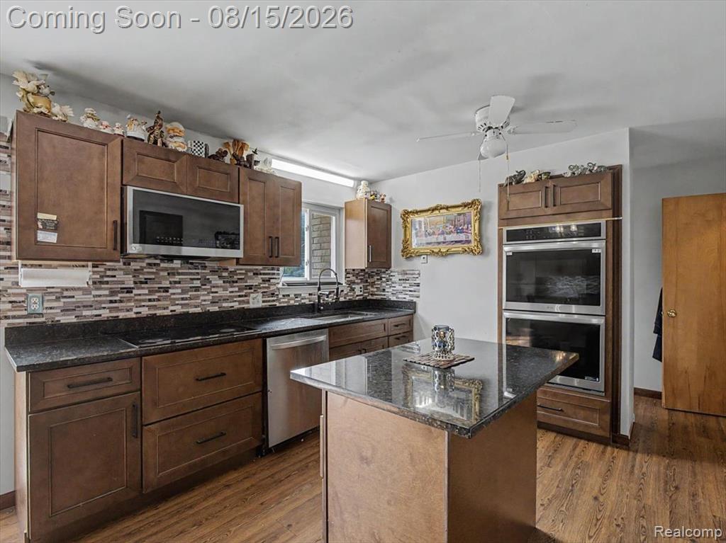 5660 Wright Drive Property Photo 8