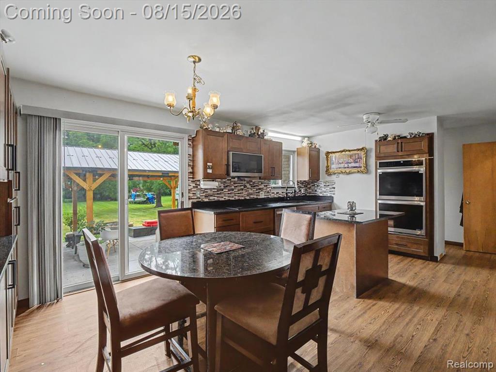 5660 Wright Drive Property Photo 11