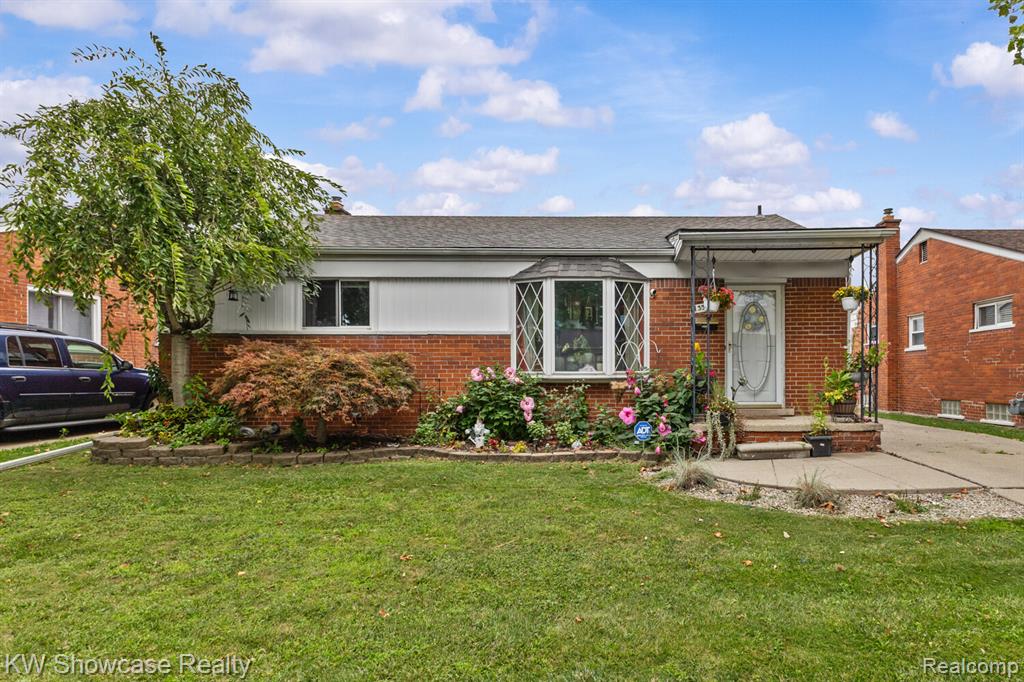 13330 Peach Street Property Photo 1