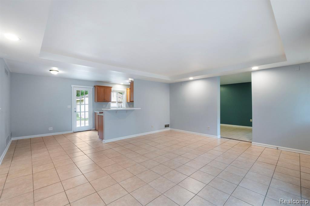 2495 Walce Drive Property Photo 8