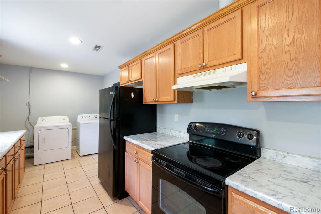 2495 Walce Drive Property Photo 17