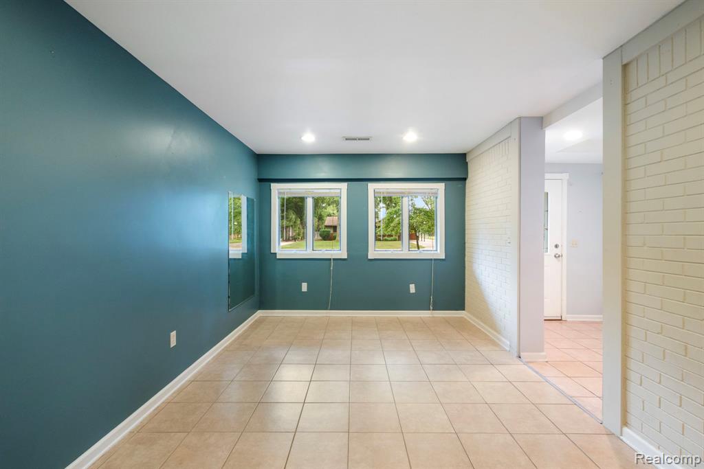 2495 Walce Drive Property Photo 27
