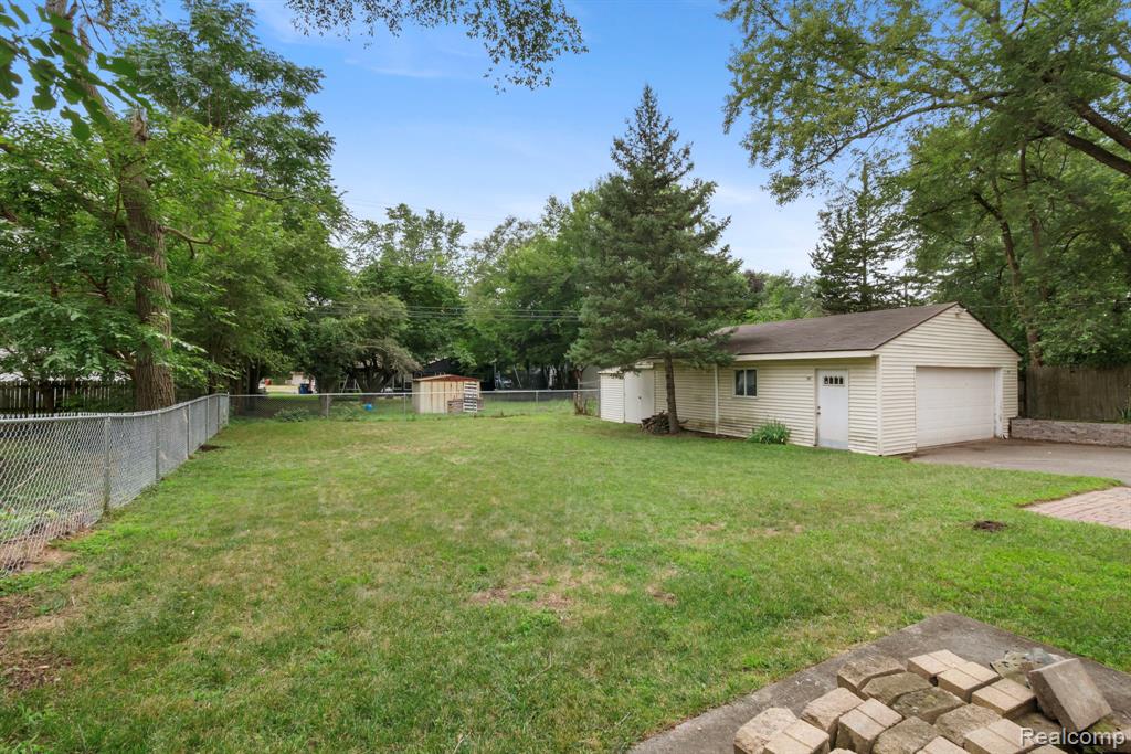 2495 Walce Drive Property Photo 48