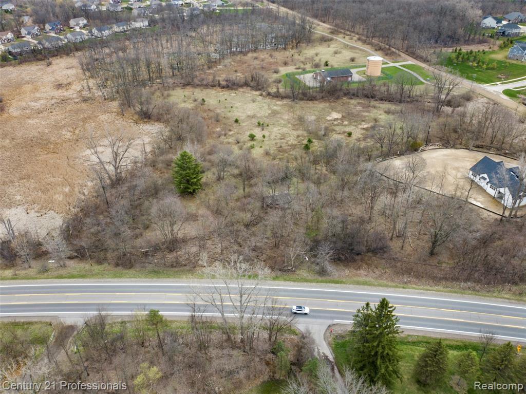 00 Old Rochester Rd Property Photo 1