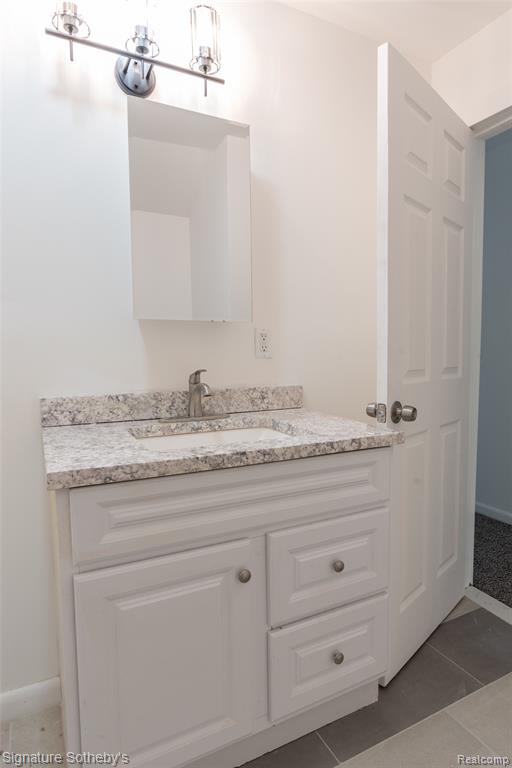11104 Cloverlawn Street Property Photo 8