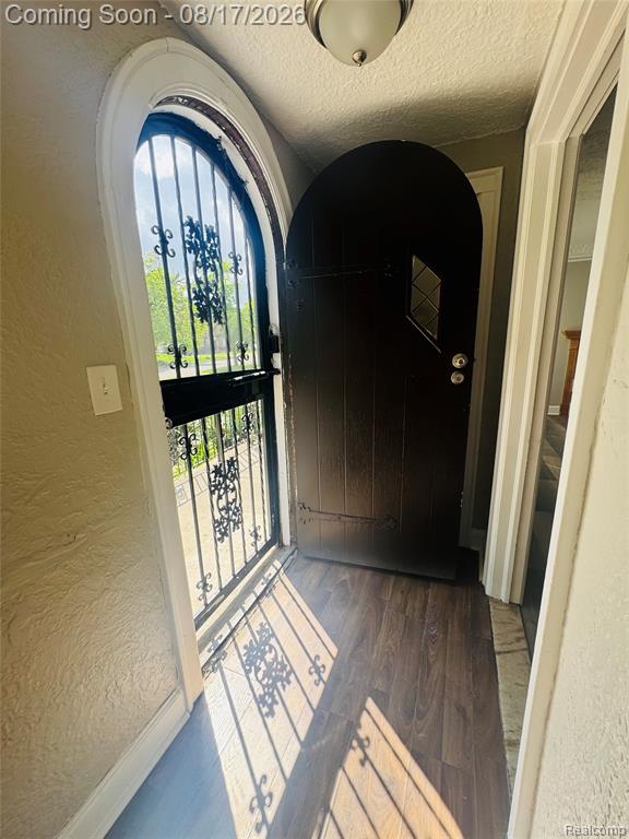 17523 Santa Barbara Drive Property Photo 3