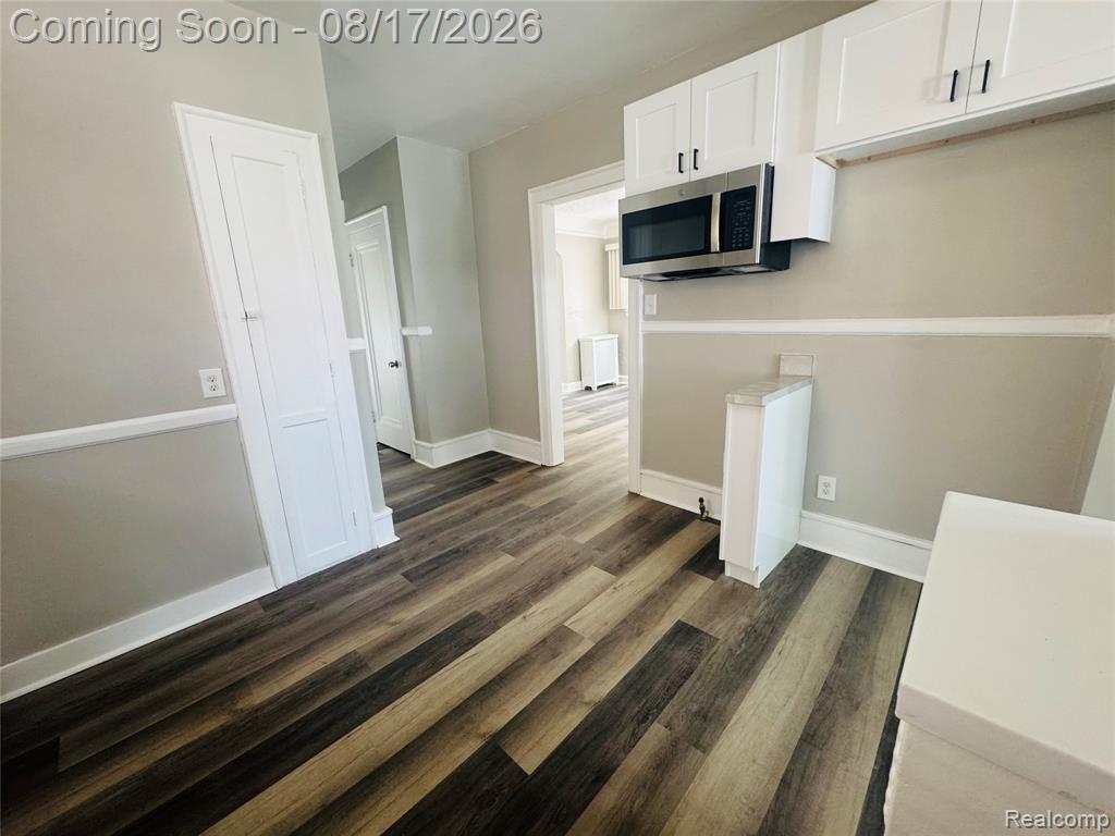 17523 Santa Barbara Drive Property Photo 18