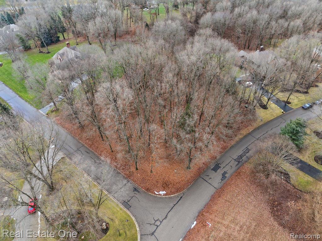 2423 Canterwood