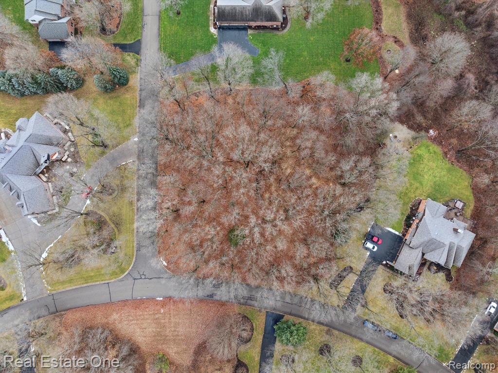 2423 Canterwood Property Photo 4