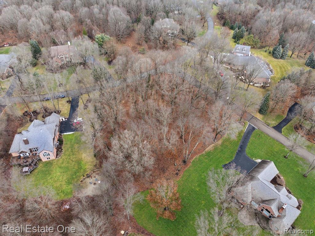 2423 Canterwood Property Photo 10