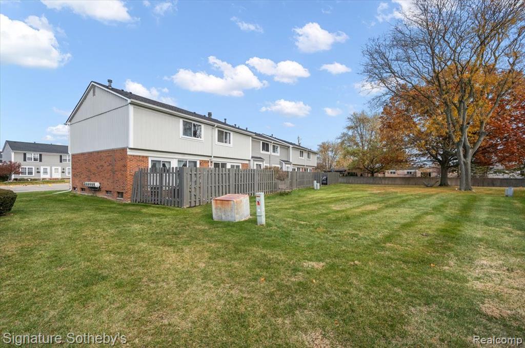 36702 Park Place Drive Property Photo 13