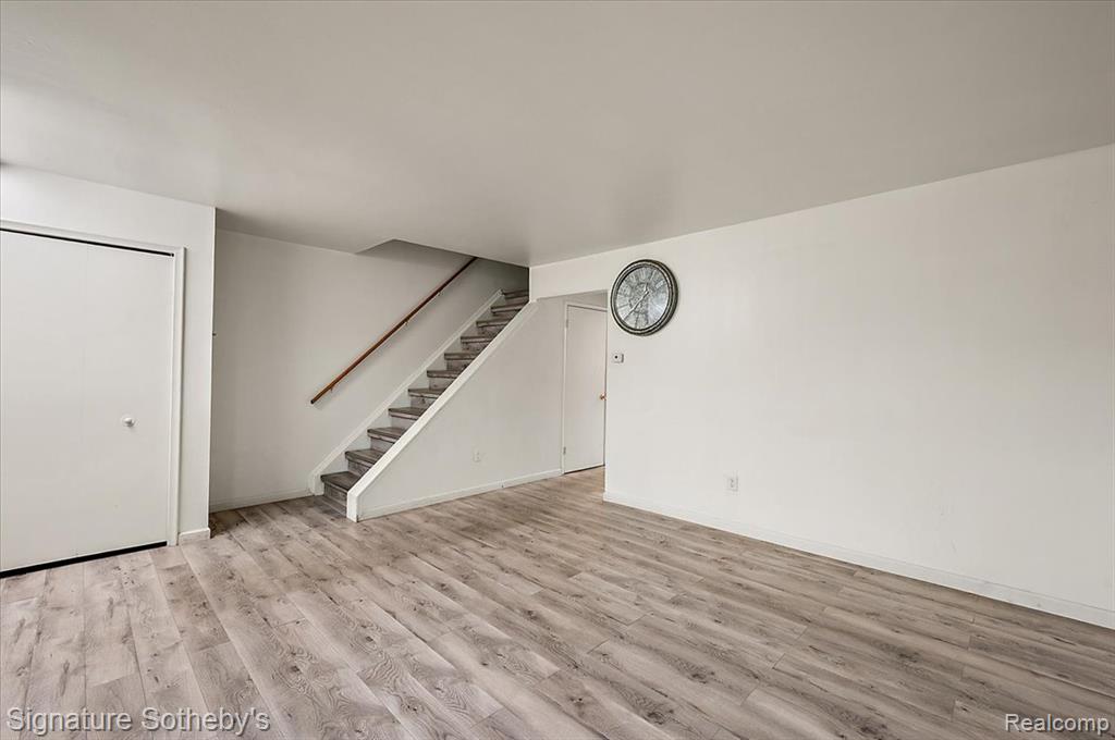 36702 Park Place Drive Property Photo 16