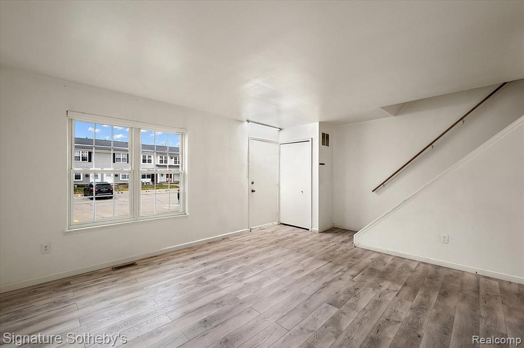 36702 Park Place Drive Property Photo 17