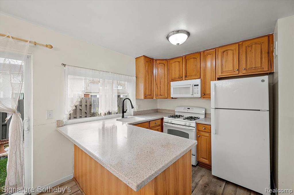36702 Park Place Drive Property Photo 26