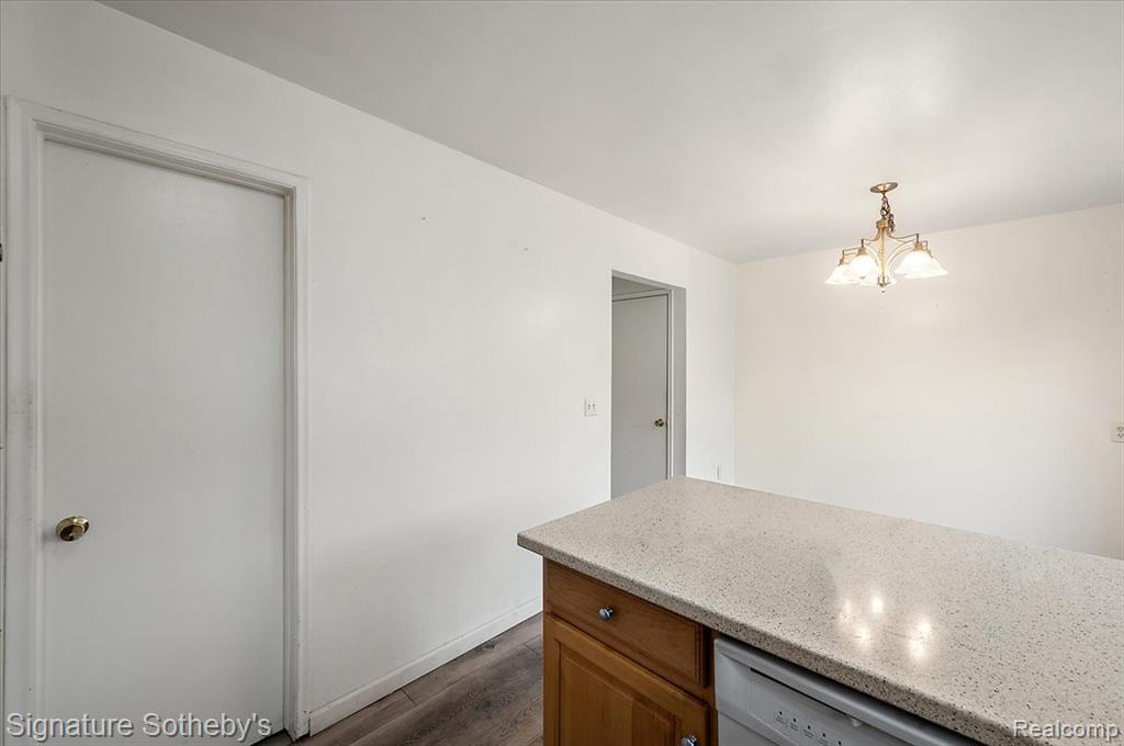 36702 Park Place Drive Property Photo 30