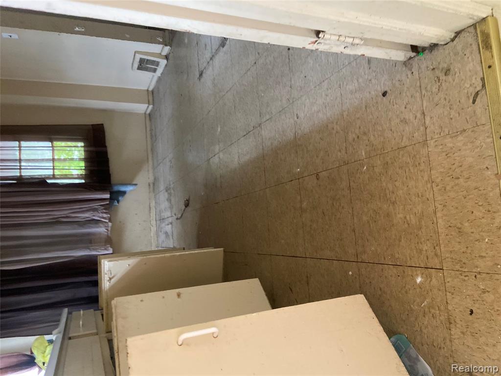 622 W Atherton Road Property Photo 6