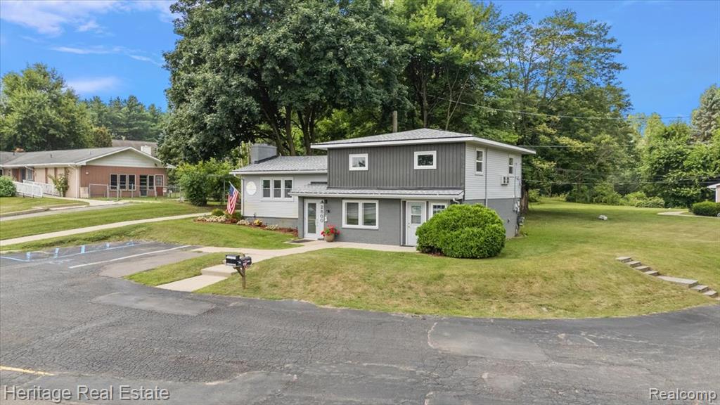 2800 S Lapeer Road Property Photo 7