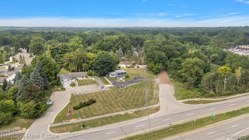 2800 S Lapeer Road Property Photo 16
