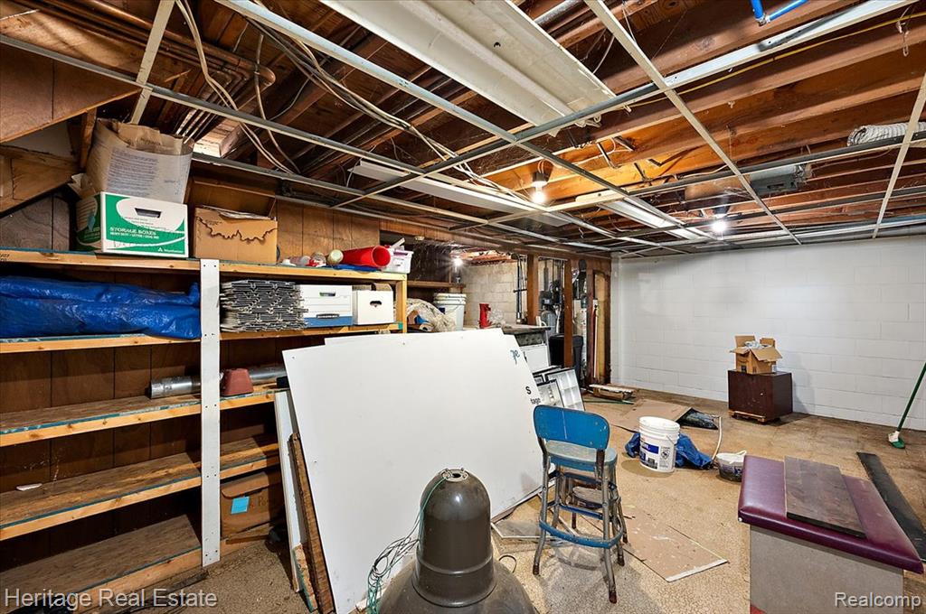 2800 S Lapeer Road Property Photo 36