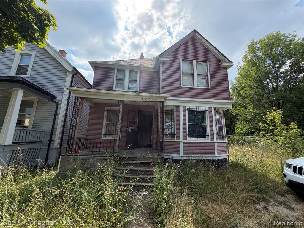 4539 McClellan Street Property Photo 1