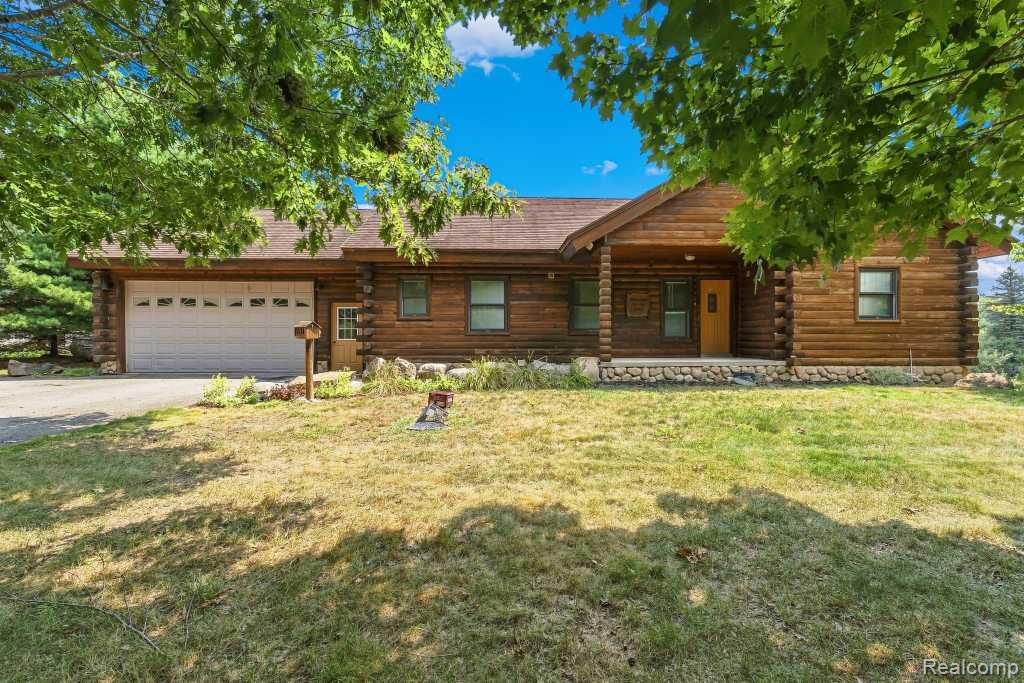 1940 Marlette Road Property Photo 1