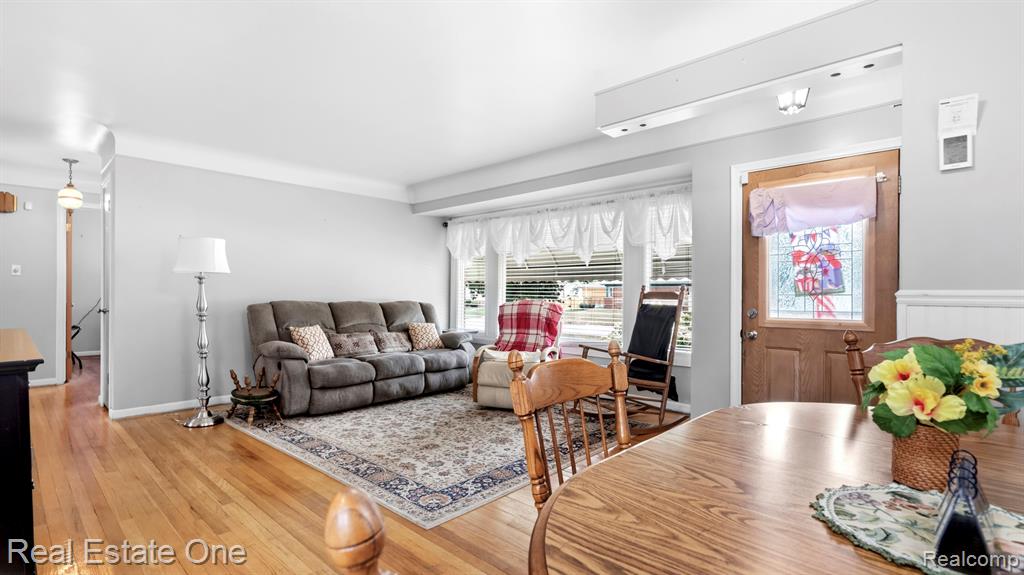 24748 Munson Street Property Photo 3